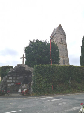 GOUVILLE-ST SAUVEUR-RAIDS-PERIERS-Le Vx Chêne